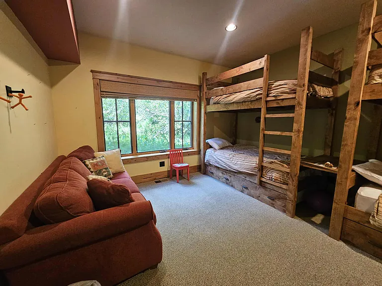 14174 Donner Ave — Photo 34