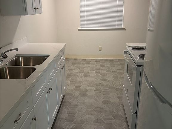 2nd image of 1910 46th Ave #19