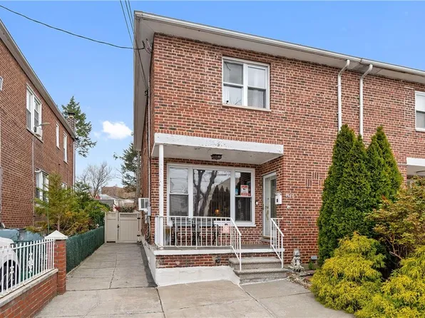 1576 Hollywood Avenue, Bronx, NY 10461