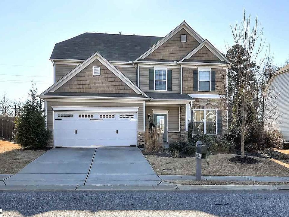 1st image of 225 Oak Branch Dr