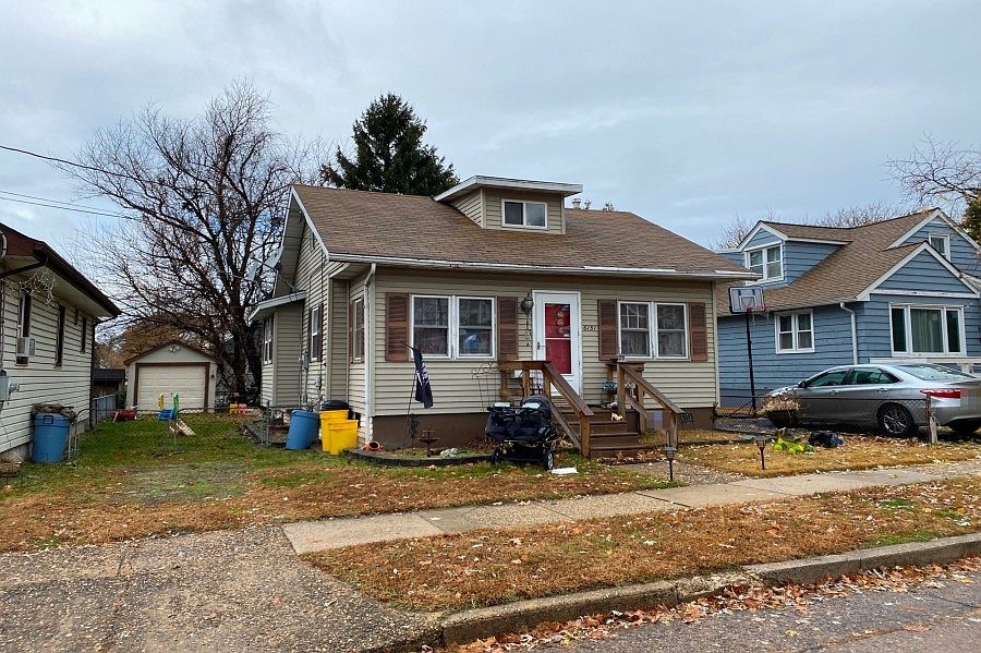 2nd image of 6151 Upsal St