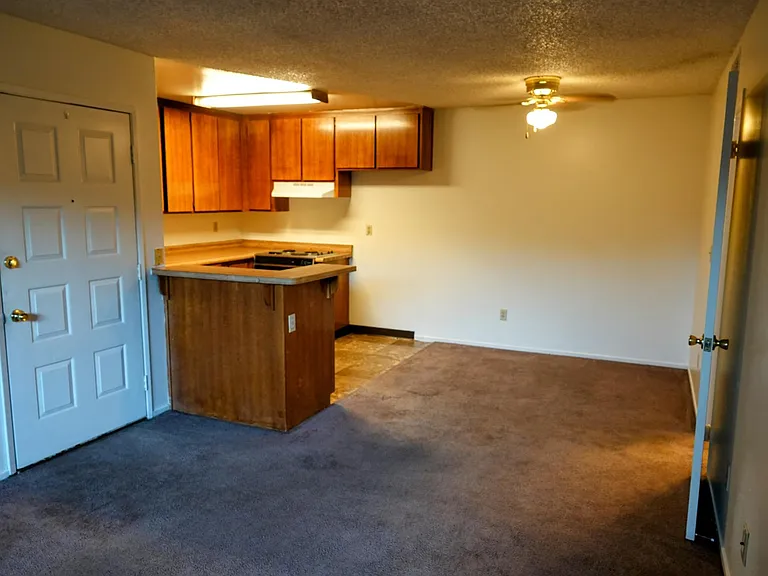 Northridge Apartments — Photo 4