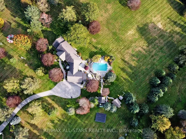 15 Lobraico Ln, Whitchurch Stouffville, ON L4A 3W8