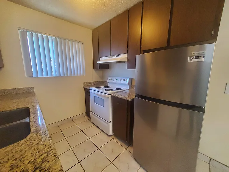 534 & 536 Humboldt St #534-1 — Photo 6