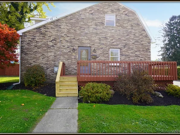 29 Holland Ave, West Seneca, NY 14224