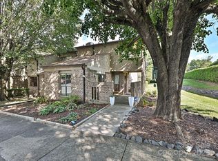 7916 Charter Oak Ln, Charlotte, NC 28226