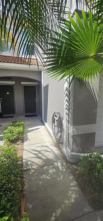 3 bed, 2.5 bath, 1282 sqft, $1,995 — Photo 1
