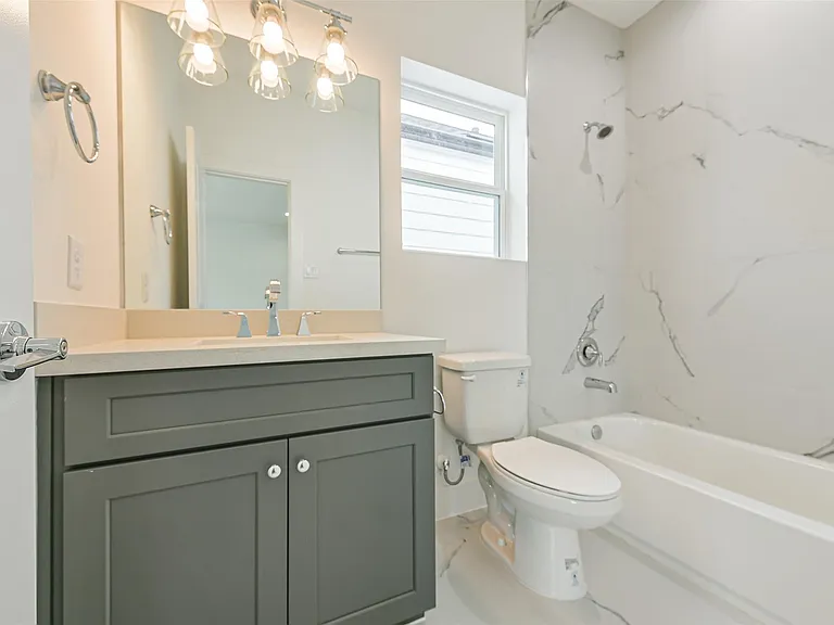 5630 Balbo St — Photo 36