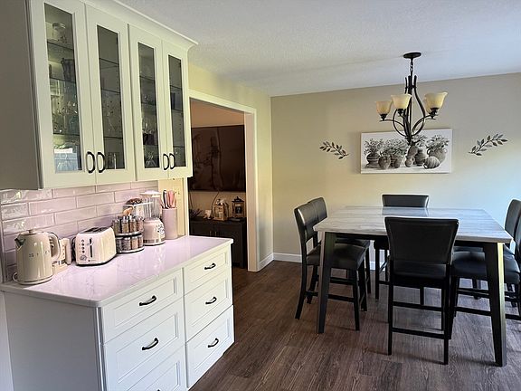 5th image of 8 Mansion Woods Dr #D