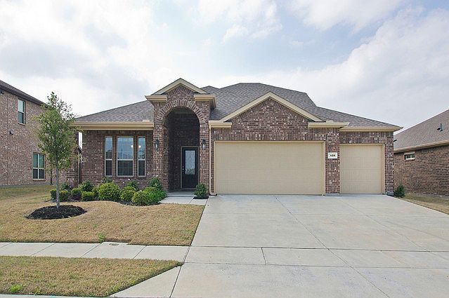 1st image of 820 English Ivy Dr