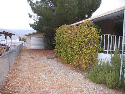 Drive way to Garage in back