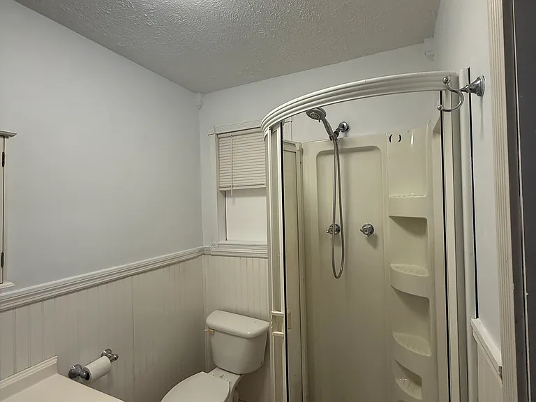 2921 Macy St — Photo 5