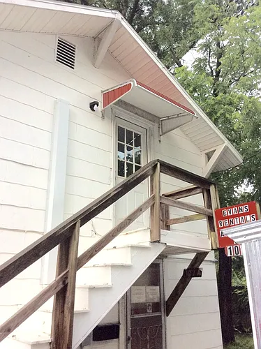 107 W Lindburg St Photo 1