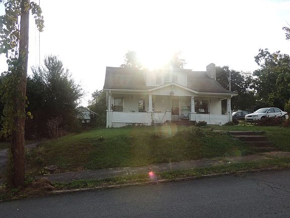 2nd image of 510 Watauga Ave