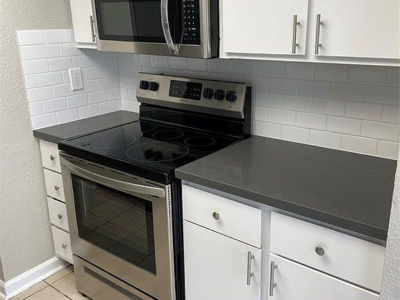 3rd image of 5630 Birchmont Dr APT C