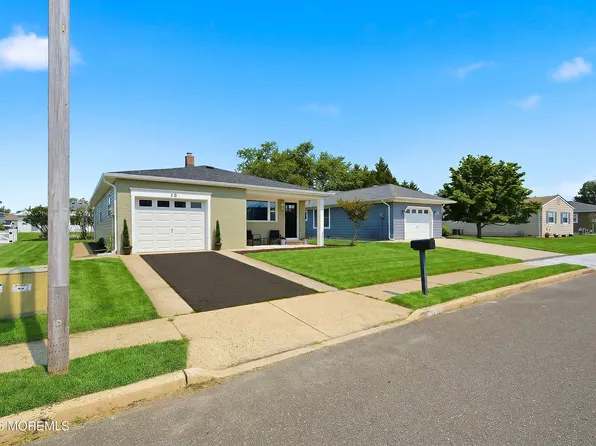 10 Seville Place, Toms River, NJ 08757
