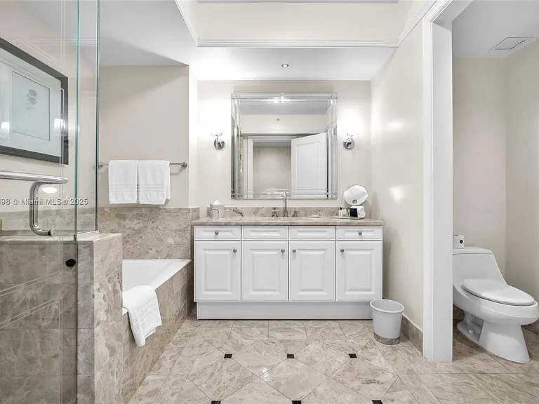 1435 Brickell Ave #3012 — Photo 23