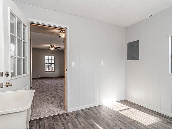 5th image of 505 NW 5th St