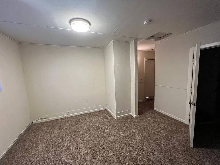 2870 Higgins Rd — Photo 11