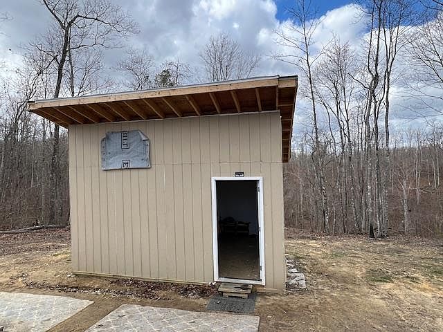 1st image of 1023 Flat Rock Rd