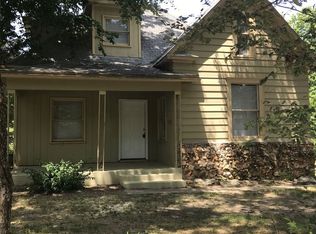 2103 N Lyon Ave, Springfield, MO 65803