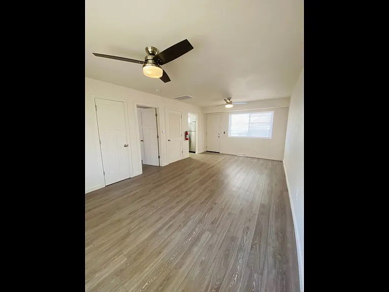 435 E Harrison St — Photo 7