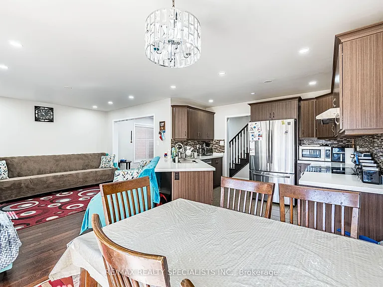 47 Robert Parkinson Dr — Photo 12