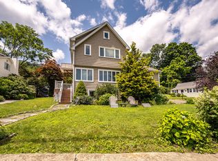 32 Lakeshore N, New Fairfield, CT 06812