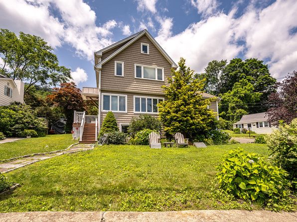 32 Lakeshore N