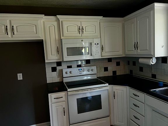 2nd image of 1506 25th Ave