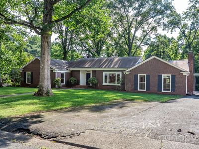 1615 Brentwood Dr, Newton, NC, 28658