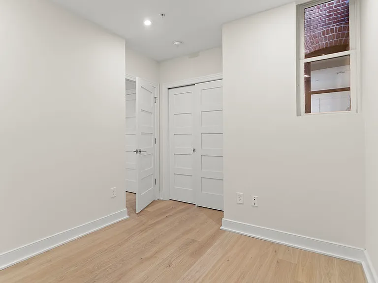 3016 Dumbarton St NW #101 — Photo 11