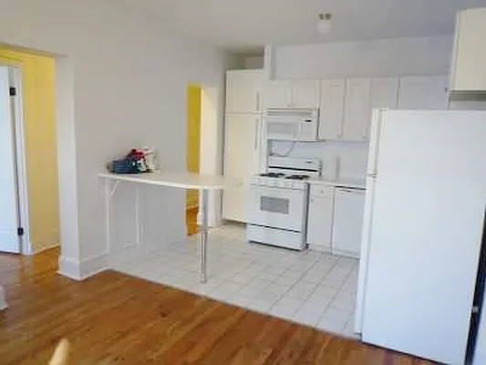 Rented by Julianna Realty Corp | media 21