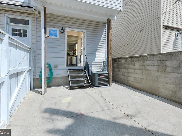 3031 Odonnell St — Photo 37