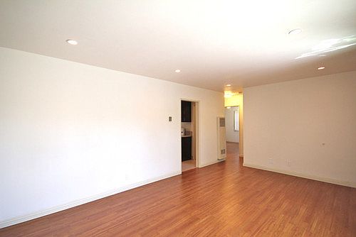4th image of 811 W Camino Real Ave