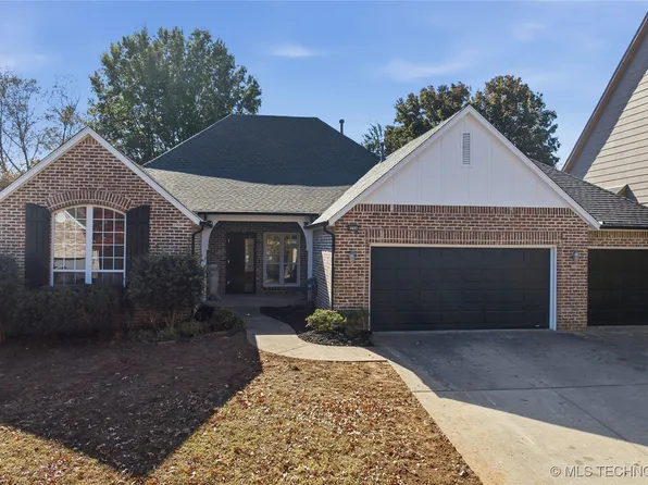 8506 E 97th St, Tulsa, OK 74133