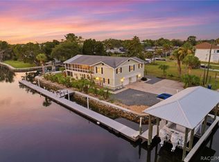 2010 NW 18th St, Crystal River, FL 34428