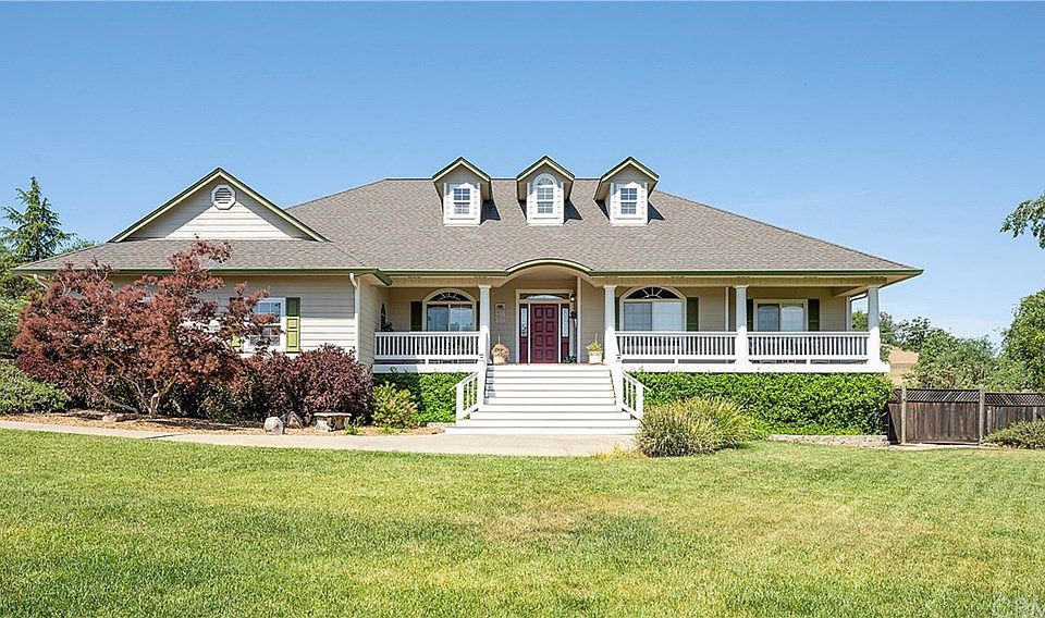 1st image of 526 Miramonte Ave