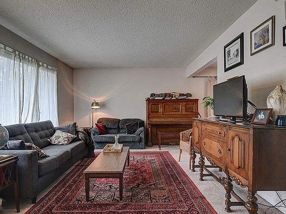 2nd image of 9827 85th Ave NW