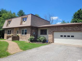 11968 E Goshen Meadows Rd, Mount Vernon, IL 62864