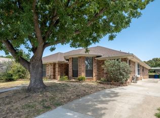 1724 Rosemeade Cir, Carrollton, TX 75007