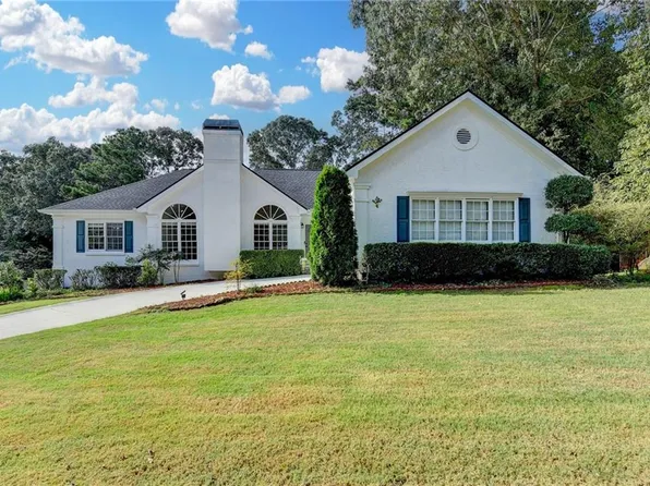 2355 Quail Creek Ter, Buford, GA 30519