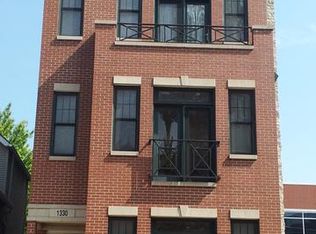 1330 W Fletcher St, Chicago, IL 60657