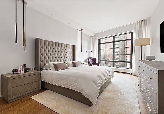 4th image of 150 Charles St APT 5AN