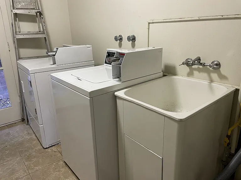 Coin op laundry