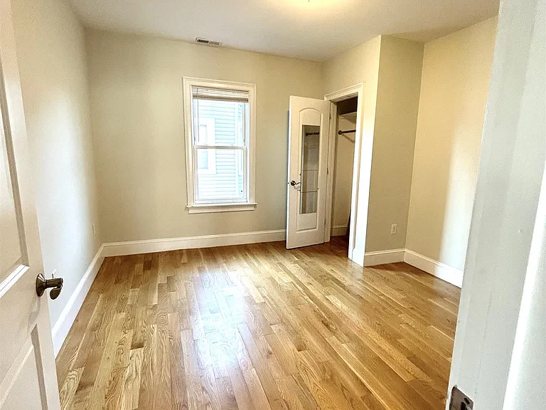 59 Greenleaf Ave — Photo 13