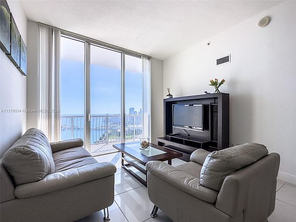 2nd image of 1750 N Bayshore Dr APT 5604