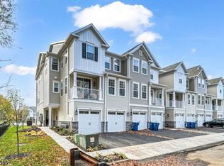 127 Myrtle Rd, Warren, NJ 07059