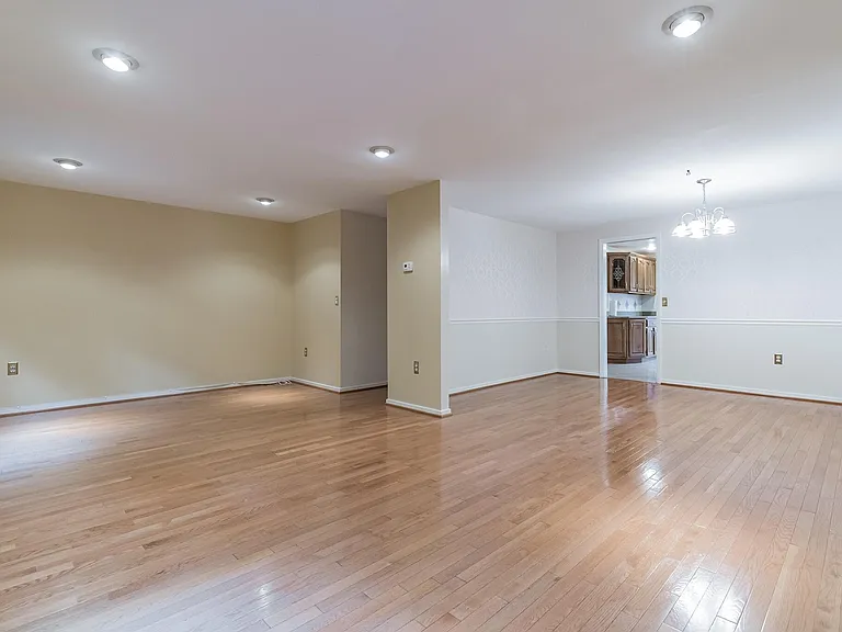 6031 Clerkenwell Ct — Photo 15
