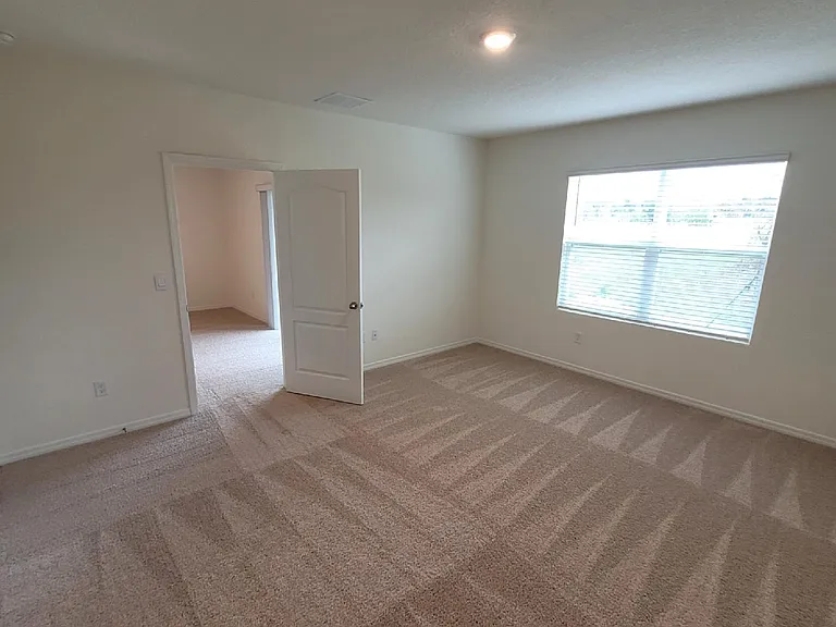 488 Lily Ln — Photo 13